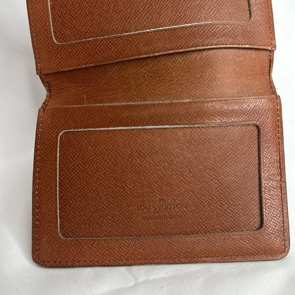 Louis Vuitton Monogram ID Holder - Picture 14 of 16